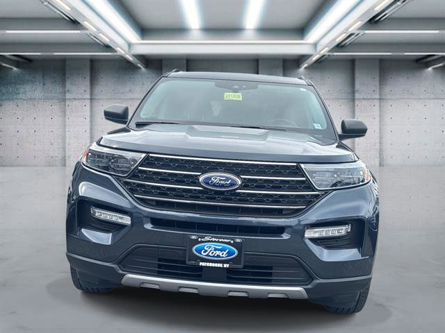 Certified 2022 Ford Explorer XLT w/ Equipment Group 202A image 9