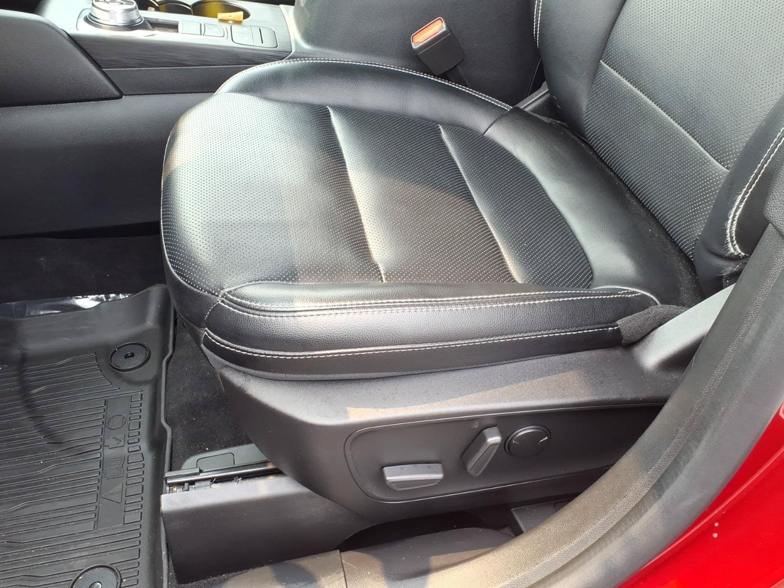 Certified 2022 Ford Escape SEL w/ Technology Package AWD/4WD image 8