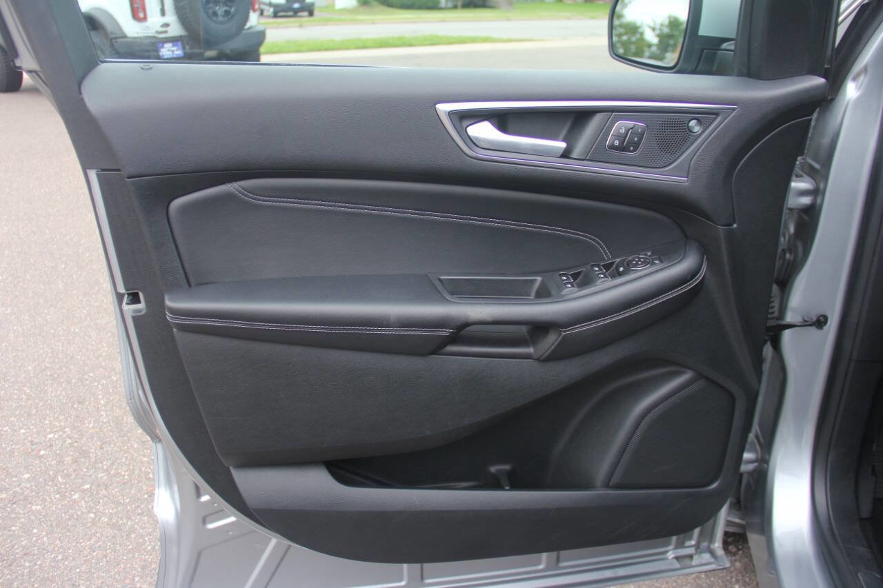Certified 2022 Ford Edge Titanium image 28