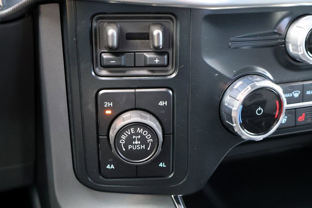 Certified 2025 Ford F150 Lariat w/ Equipment Group 501A Mid image 8