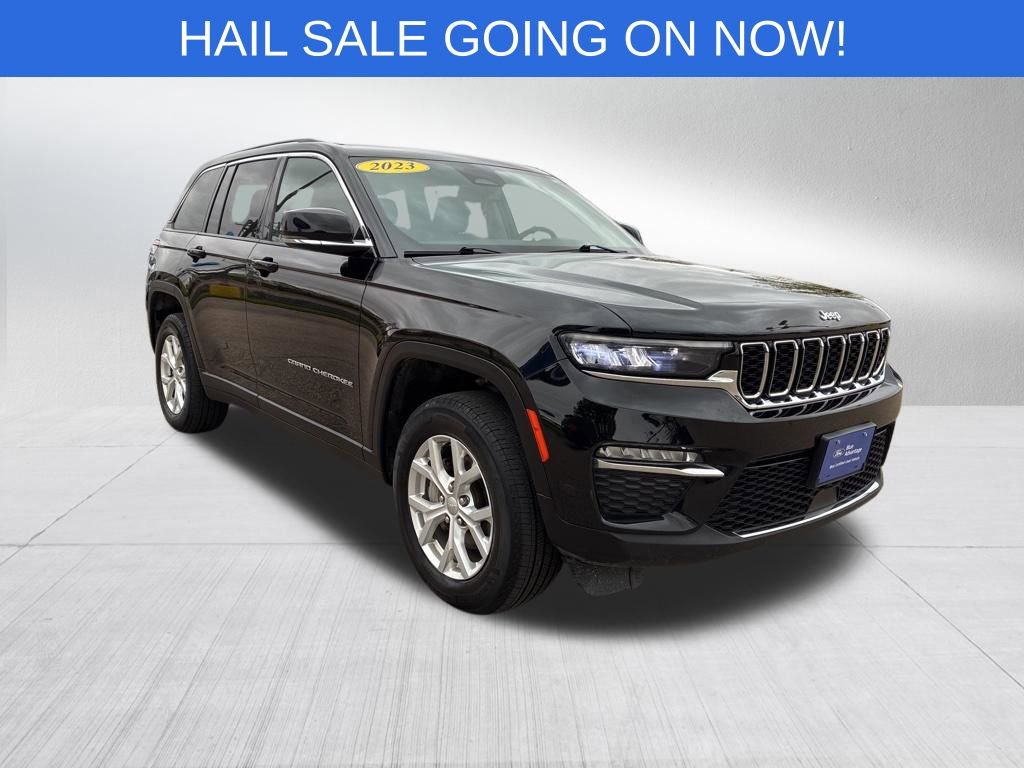 Used 2023 Jeep Grand Cherokee Limited AWD/4WD image 2