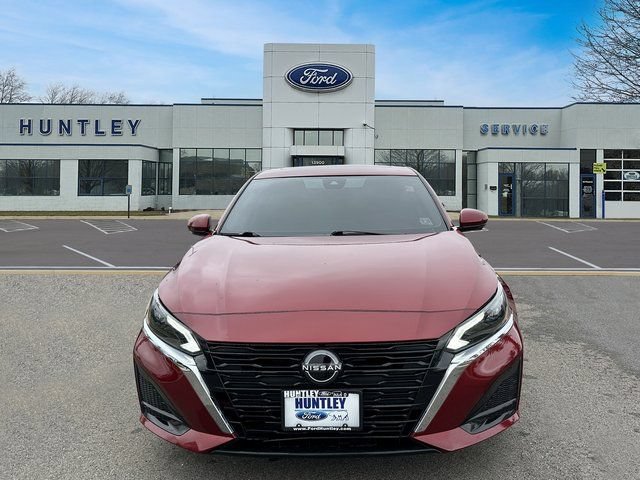 Used 2023 Nissan Altima 2.5 SL AWD/4WD image 2