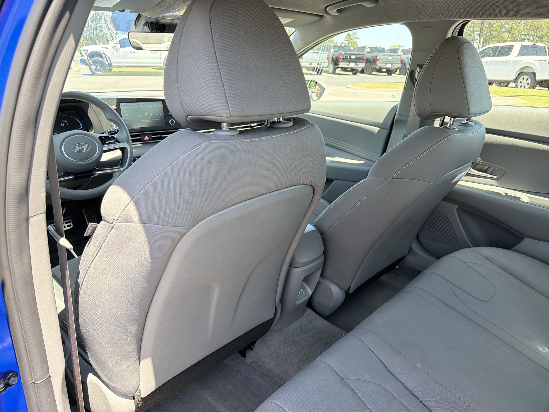 Used 2025 Hyundai Elantra Sport image 28