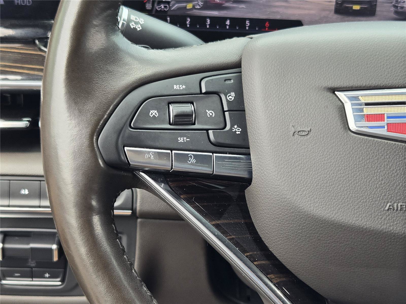 Used 2023 Cadillac Escalade ESV Sport w/ LPO, ONYX Package AWD/4WD image 11
