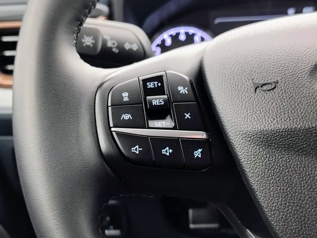 Certified 2024 Ford Maverick Lariat w/ FX4 Off-Road Package AWD/4WD image 37