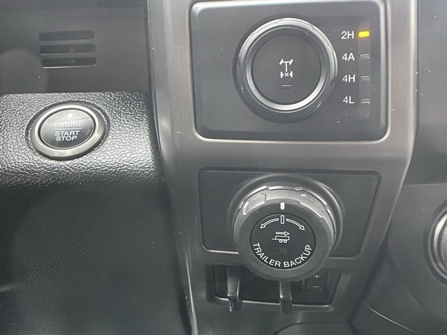 Certified 2017 Ford F150 Raptor w/ Equipment Group 802A Luxury image 32