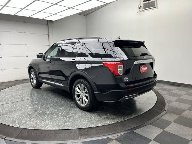 Certified 2023 Ford Explorer XLT w/ Equipment Group 202A AWD/4WD image 2