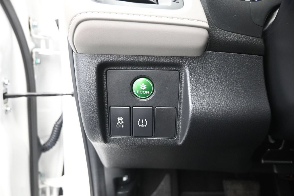 Used 2022 Honda HR-V LX image 11