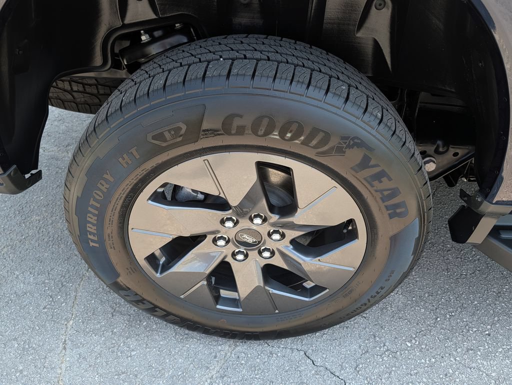 Certified 2025 Ford F150 Lightning Flash AWD/4WD image 32