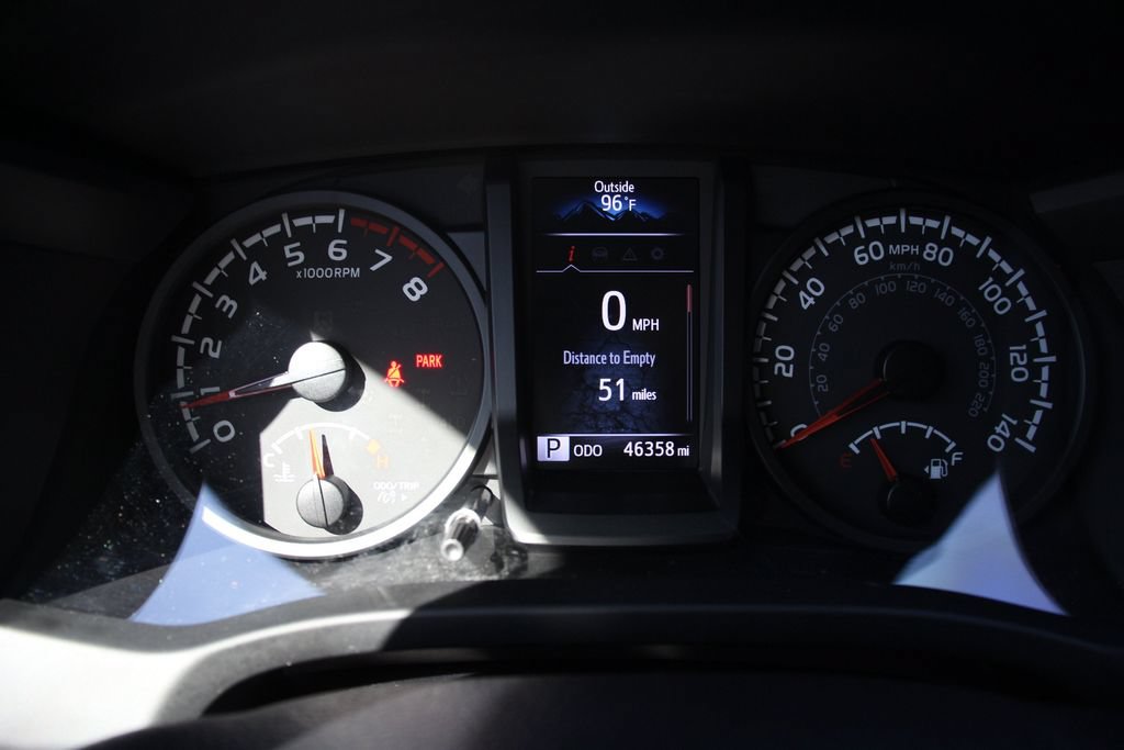 Used 2023 Toyota Tacoma SR AWD/4WD image 31
