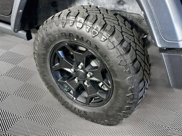 Used 2023 Jeep Wrangler Unlimited AWD/4WD image 37