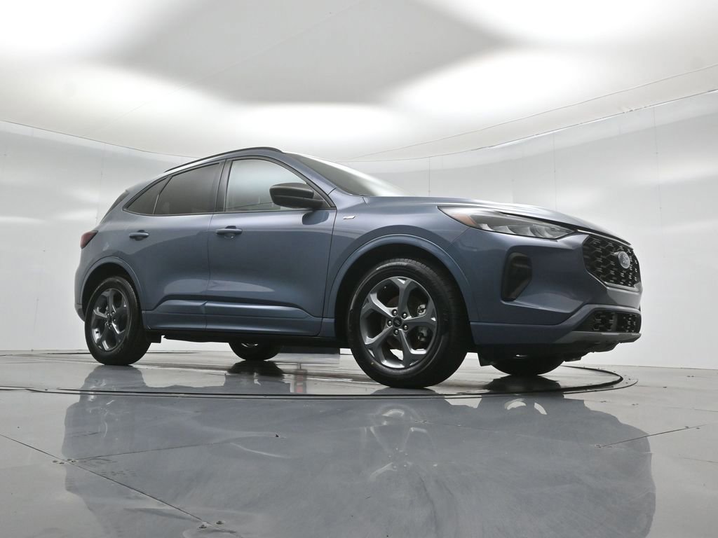 Certified 2023 Ford Escape ST-Line w/ Tech Pack #1 FWD video 2