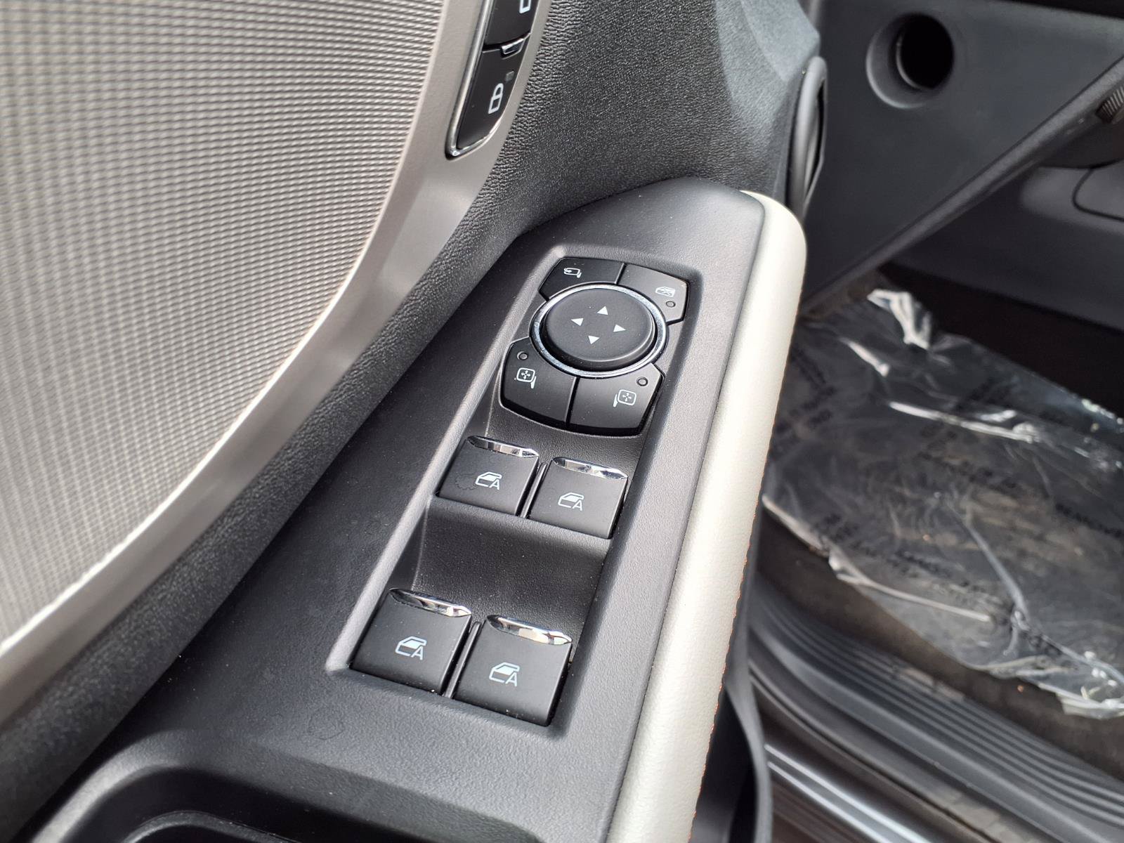 Certified 2025 Ford Expedition Active AWD/4WD image 23