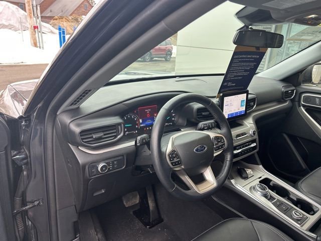Certified 2022 Ford Explorer XLT w/ Equipment Group 202A image 15
