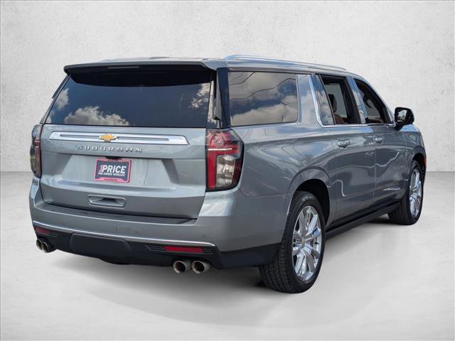 Used 2024 Chevrolet Suburban High Country image 3