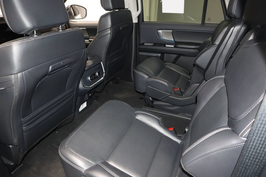 Certified 2025 Ford Expedition Max Platinum AWD/4WD image 21