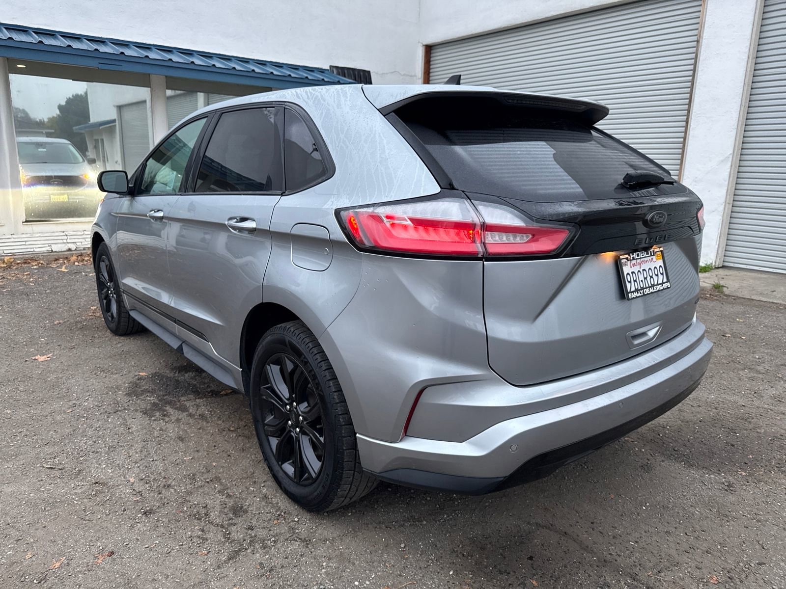Certified 2022 Ford Edge SE w/ Black Appearance Package image 3