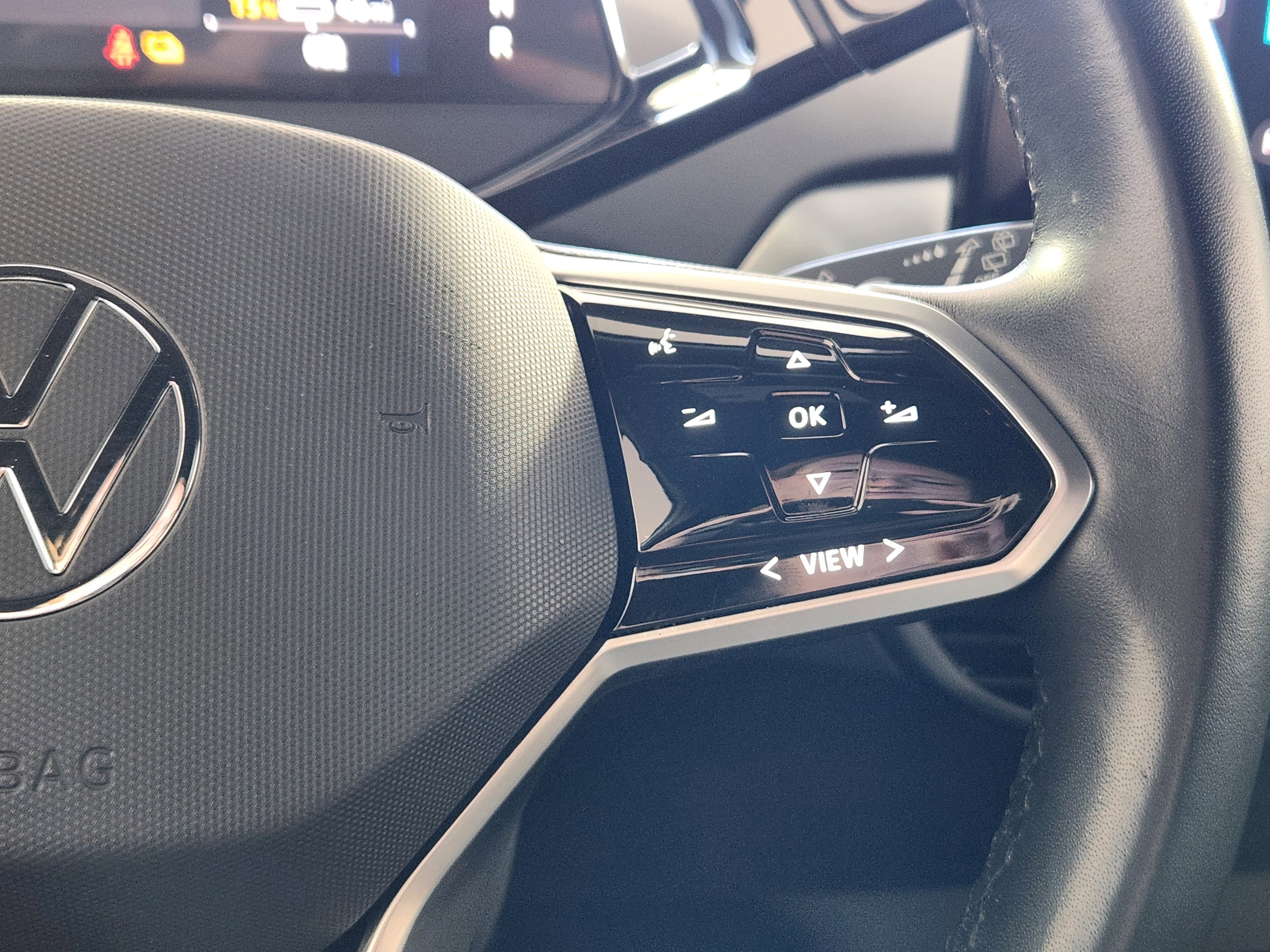 Used 2021 Volkswagen ID.4 Pro image 19