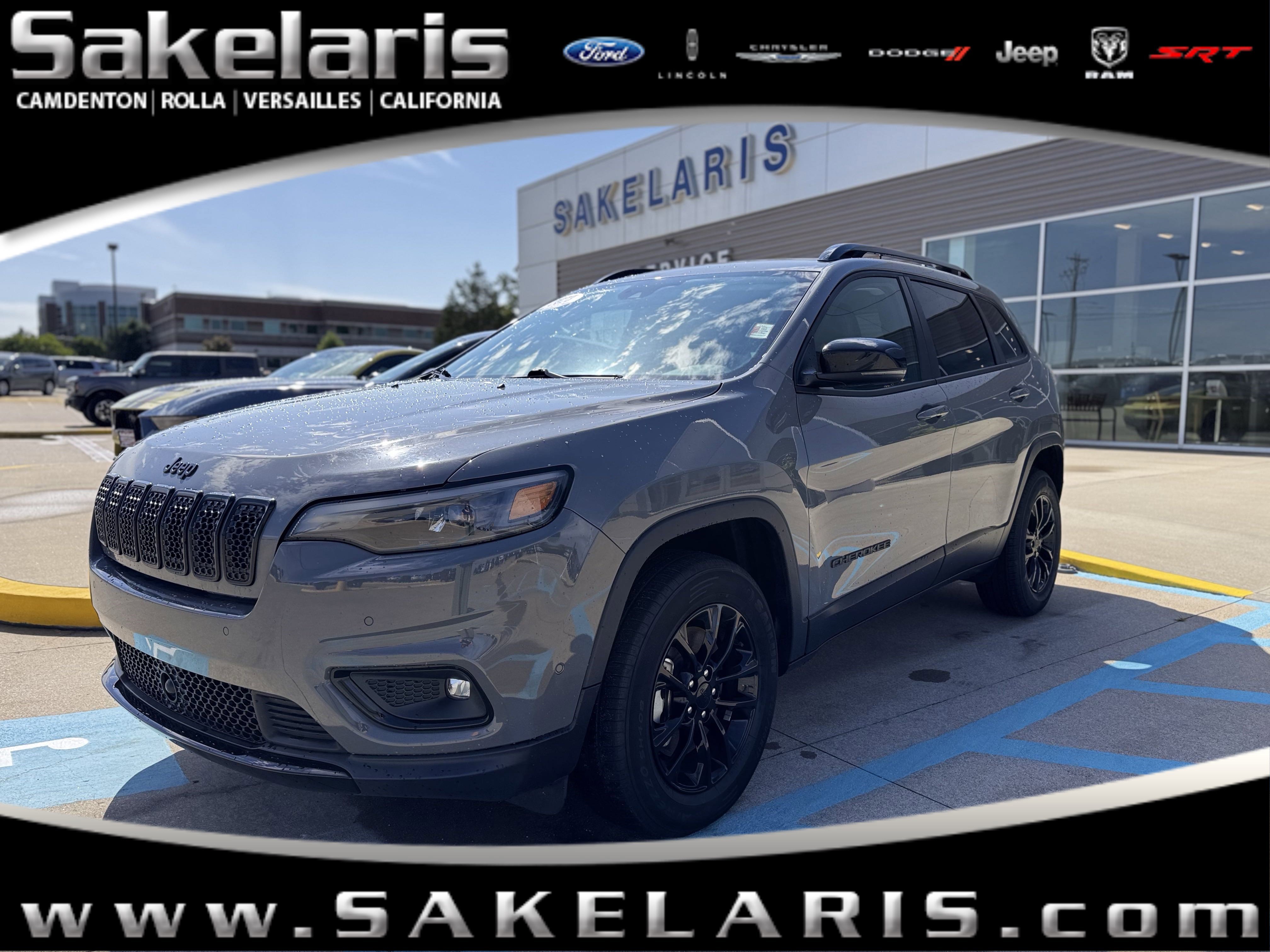 Used 2023 Jeep Cherokee Altitude Lux
