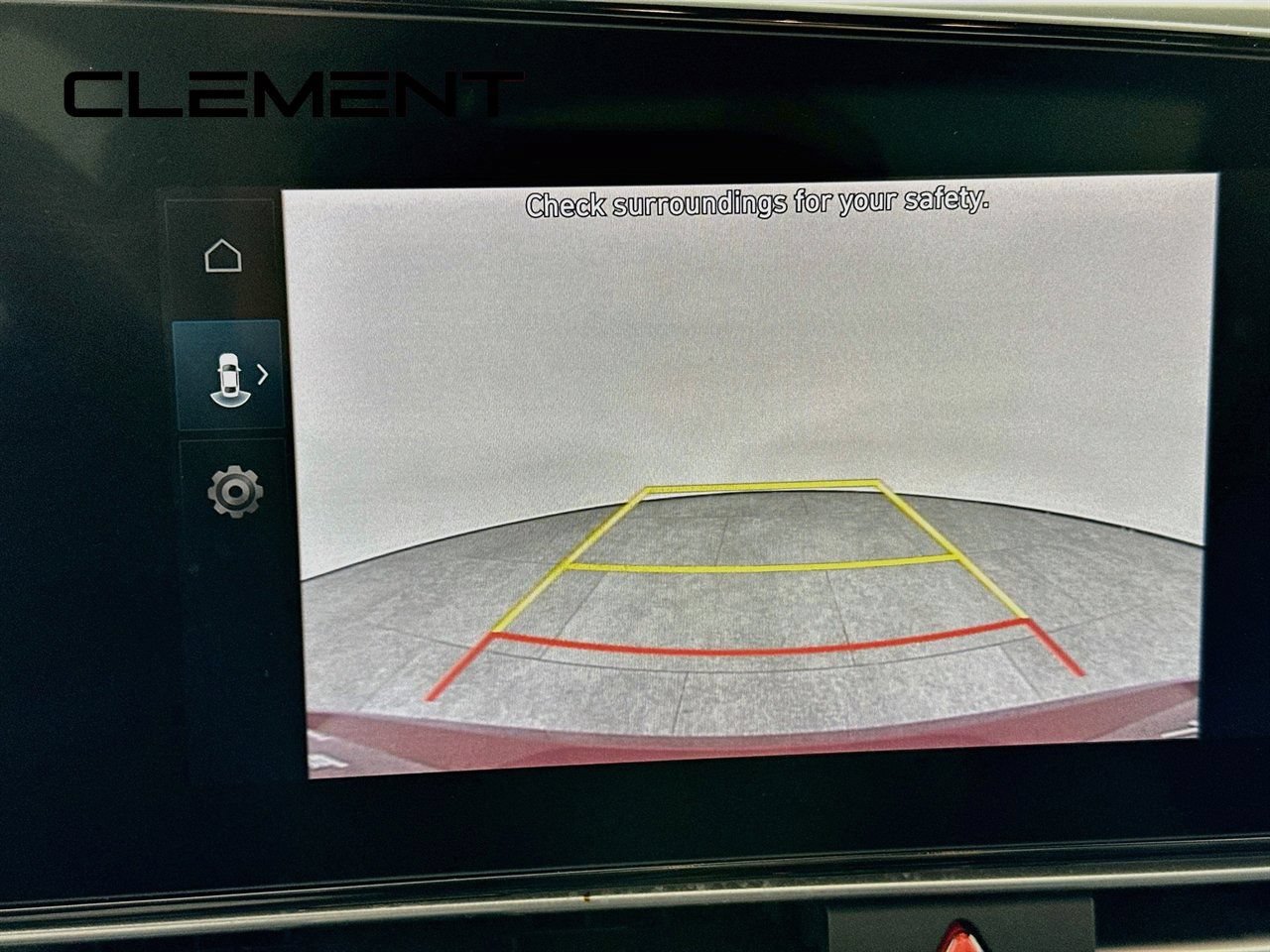 Used 2025 Hyundai Elantra SEL FWD image 20