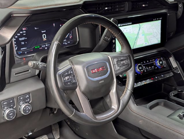 Used 2025 GMC Sierra 2500 AT4 AWD/4WD image 11