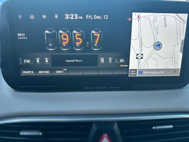 Used 2022 Hyundai Santa Fe Limited image 17