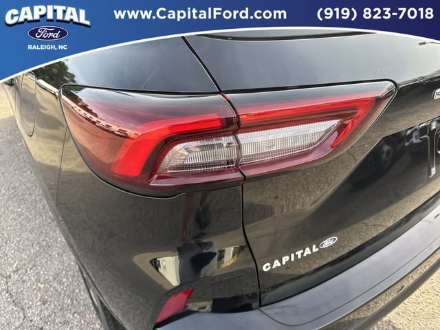 Certified 2023 Ford Escape ST-Line w/ Tech Pack #1 image 15
