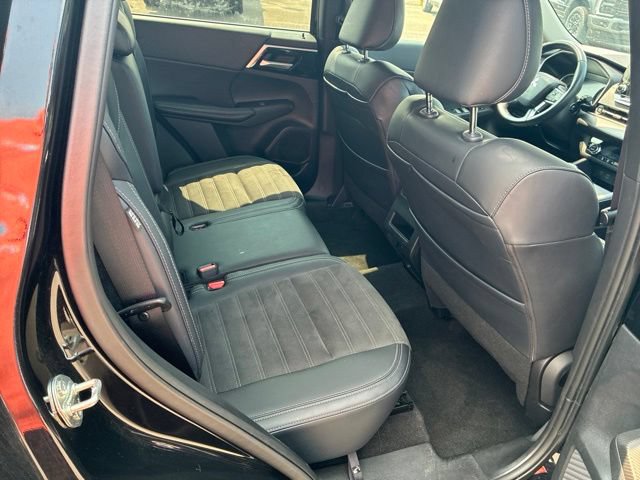 Used 2024 Mitsubishi Outlander SE AWD/4WD image 63