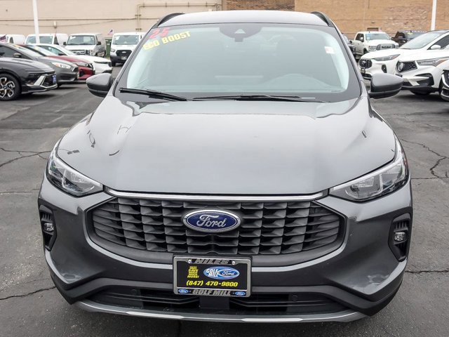 Certified 2025 Ford Escape Platinum AWD/4WD image 8