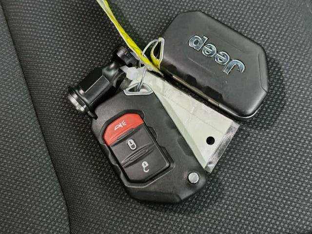 Used 2022 Jeep Wrangler Unlimited Sport AWD/4WD image 22