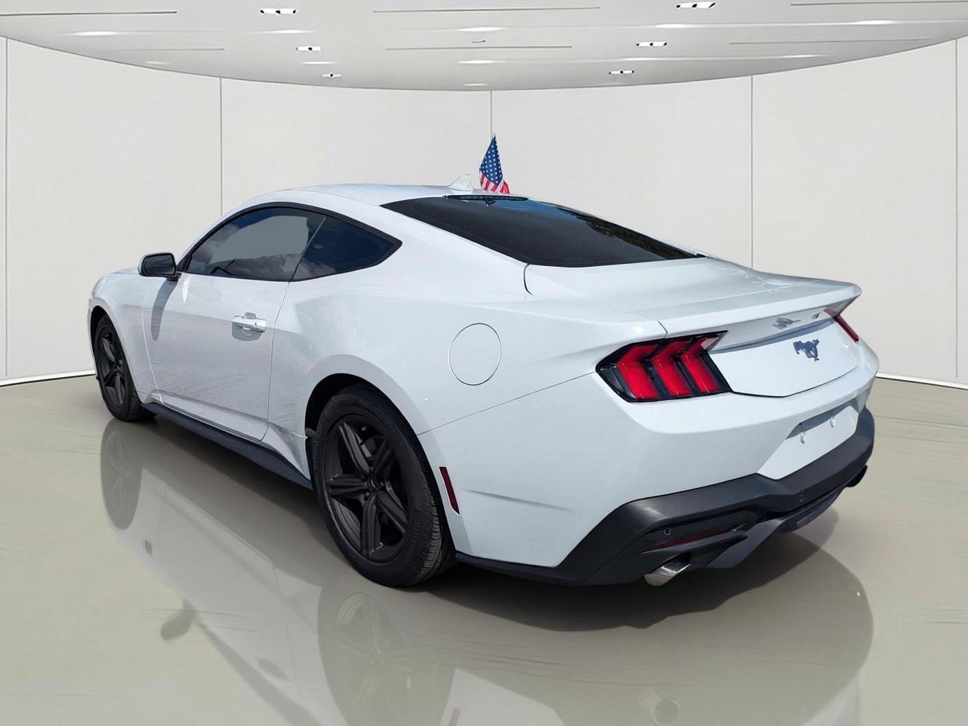 Certified 2026 Ford Mustang Coupe RWD image 8