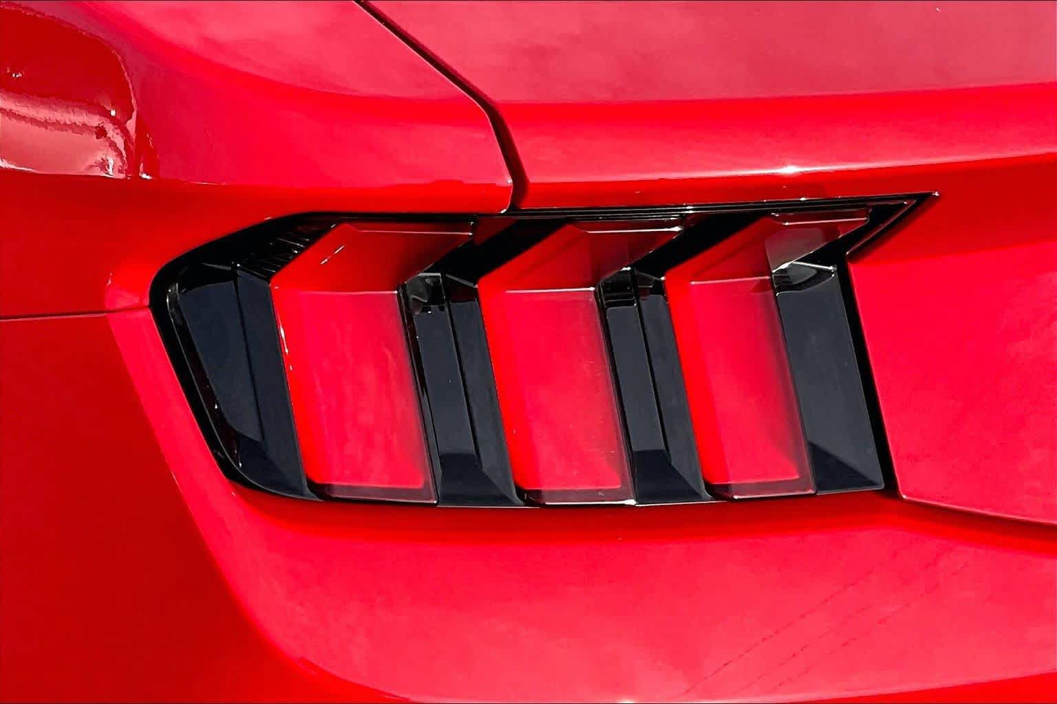 Certified 2026 Ford Mustang Coupe RWD image 22