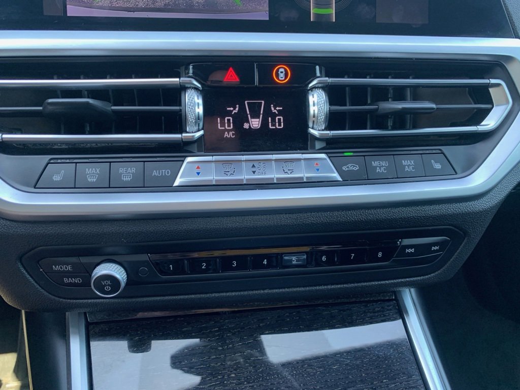 Used 2020 BMW 330i xDrive Sedan w/ Convenience Package image 11