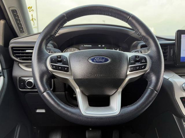 Certified 2023 Ford Explorer XLT image 13