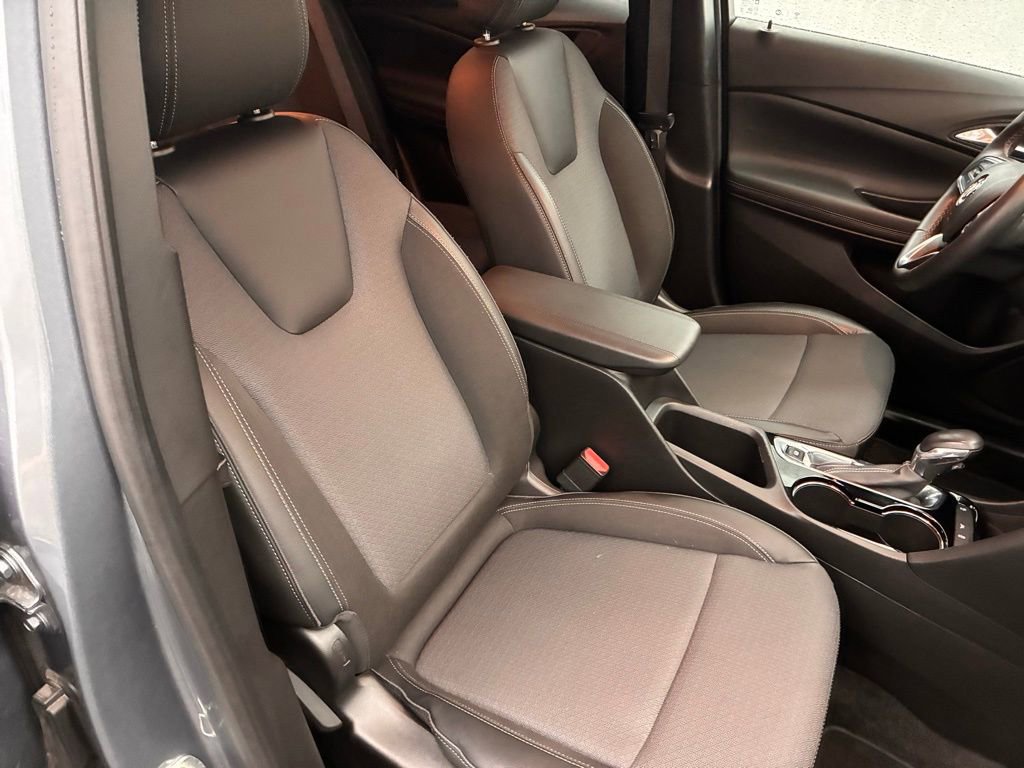 Used 2022 Buick Encore GX Preferred w/ Sport Touring Package image 28