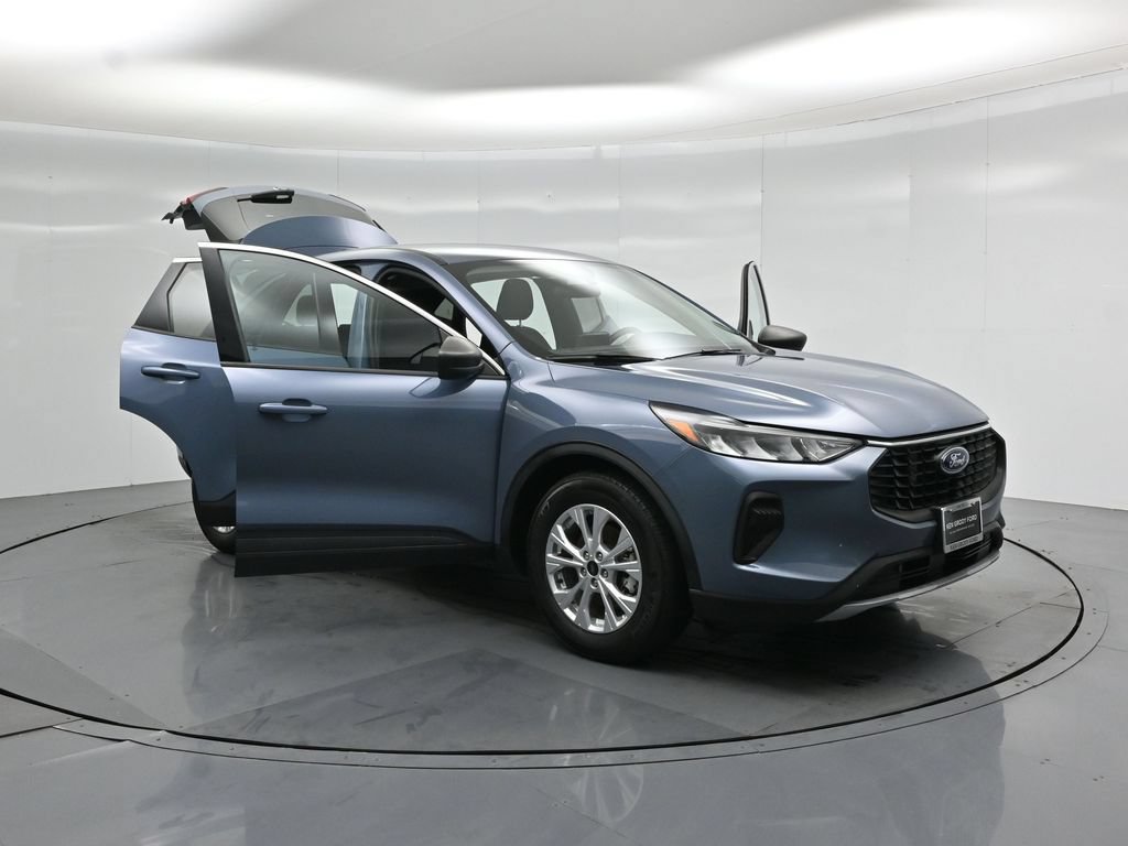 Certified 2023 Ford Escape Active FWD image 30