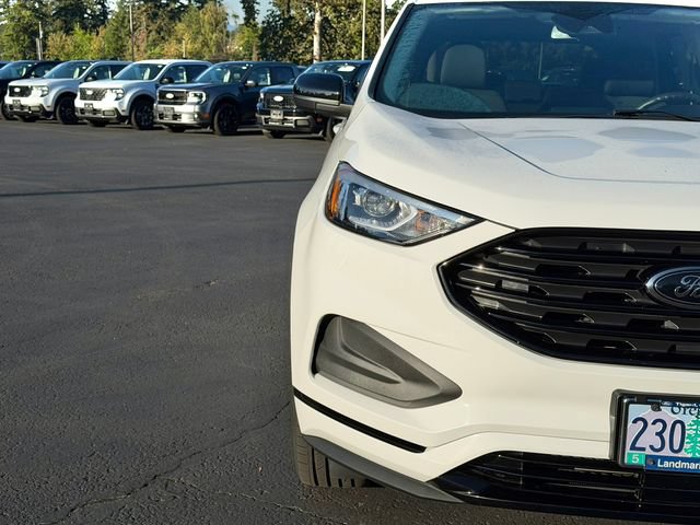 Certified 2024 Ford Edge SE w/ Black Appearance Package AWD/4WD image 9