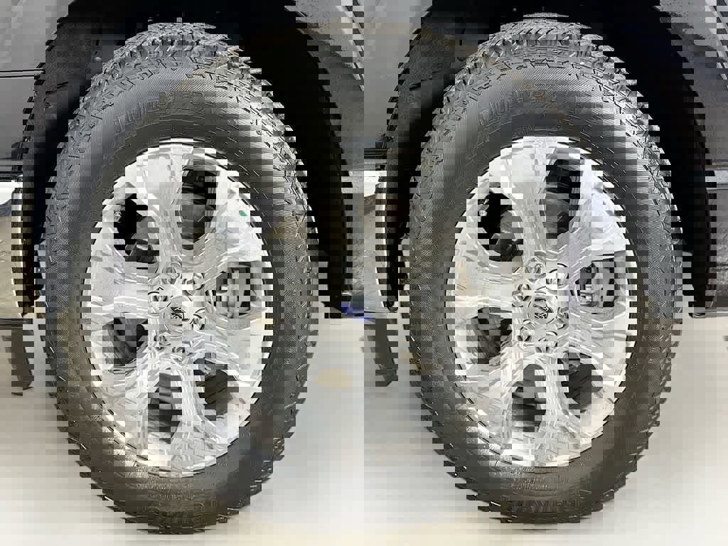 Certified 2022 Ford F150 XLT w/ Equipment Group 302A High image 11