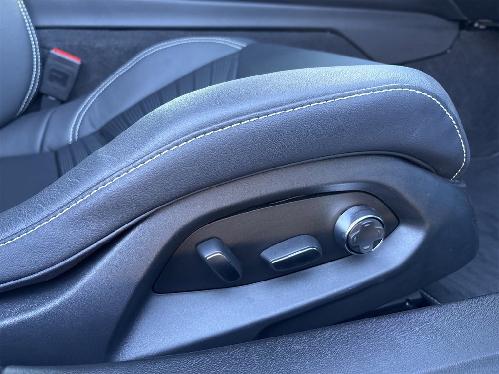 Used 2024 Chevrolet Corvette Stingray image 16