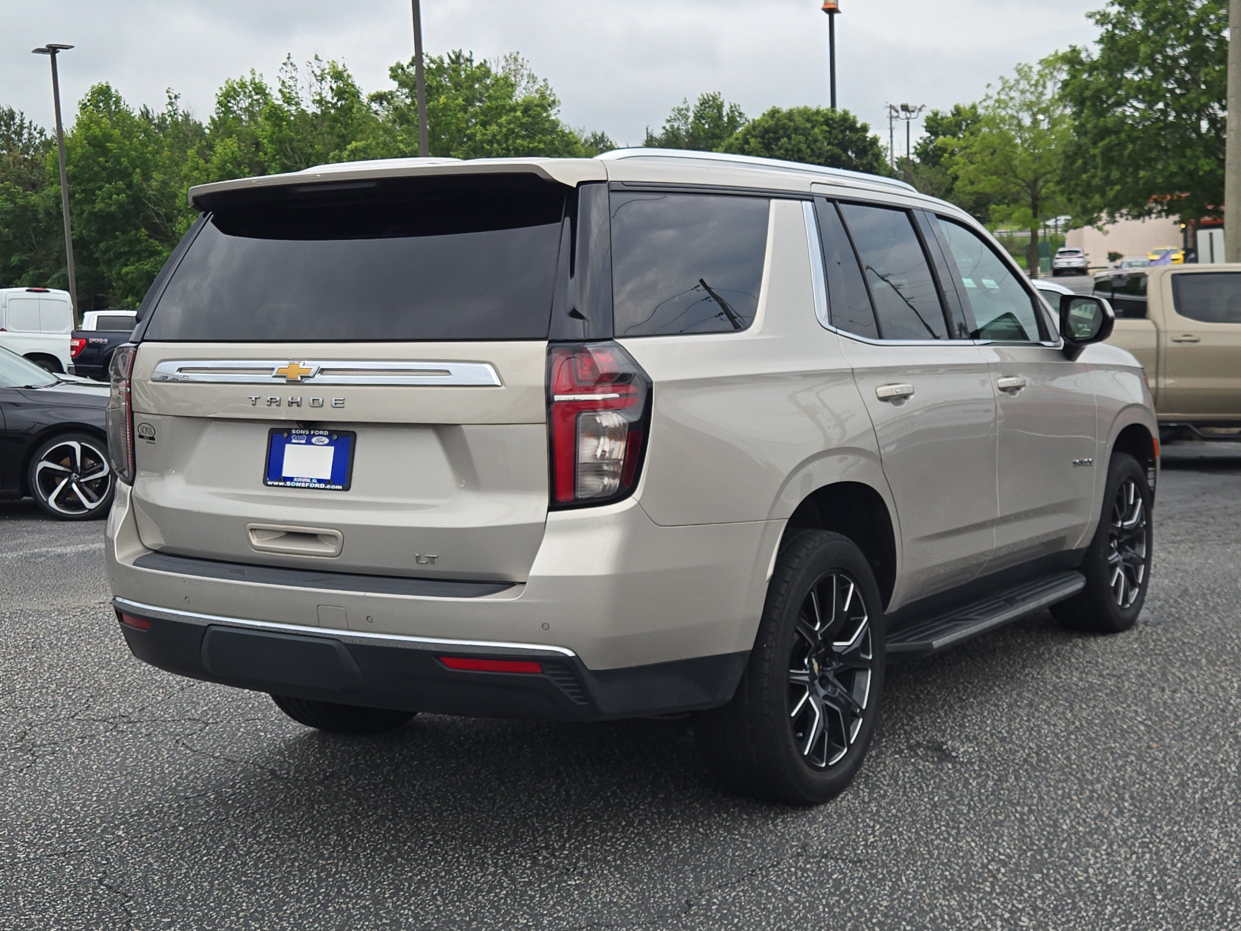 Used 2021 Chevrolet Tahoe LT w/ Rear Media and Nav Package RWD image 7