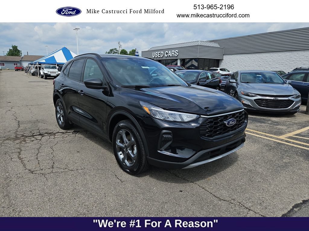 Certified 2025 Ford Escape ST-Line AWD/4WD image 7