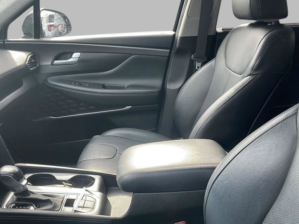 Used 2019 Hyundai Santa Fe Ultimate w/ Cargo Package image 6