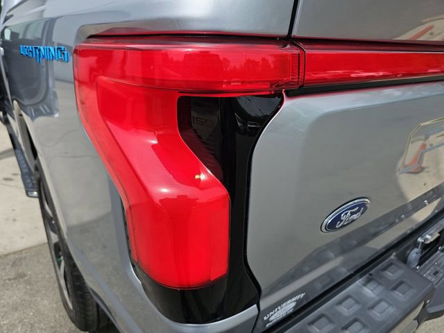Certified 2022 Ford F150 Lightning Platinum image 33