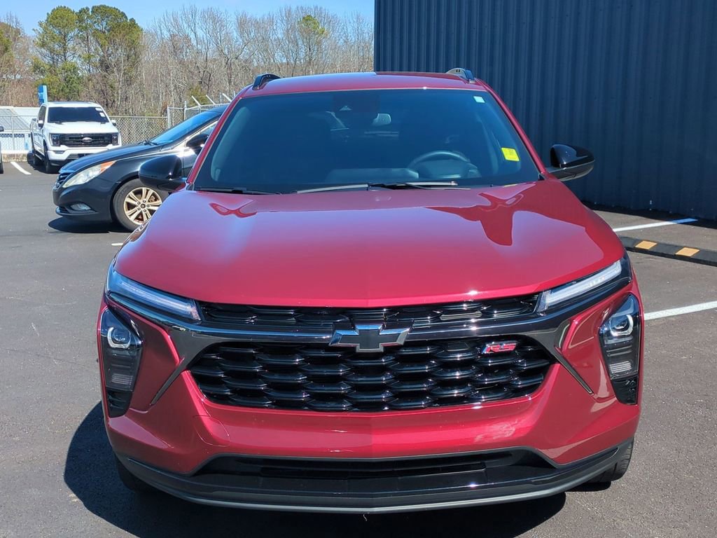 Used 2025 Chevrolet Trax RS w/ Driver Confidence Package image 9