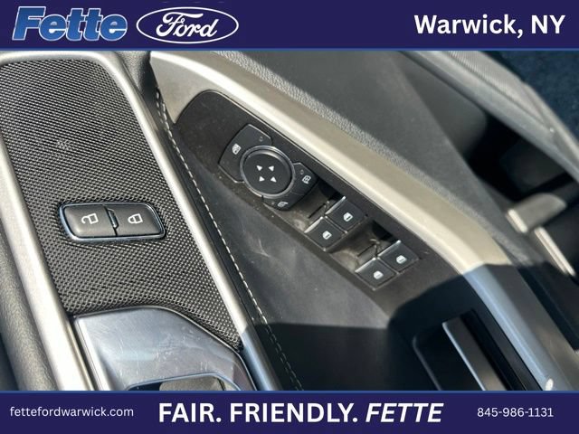 Certified 2022 Ford Explorer XLT w/ Class IV Trailer Tow Package AWD/4WD image 19