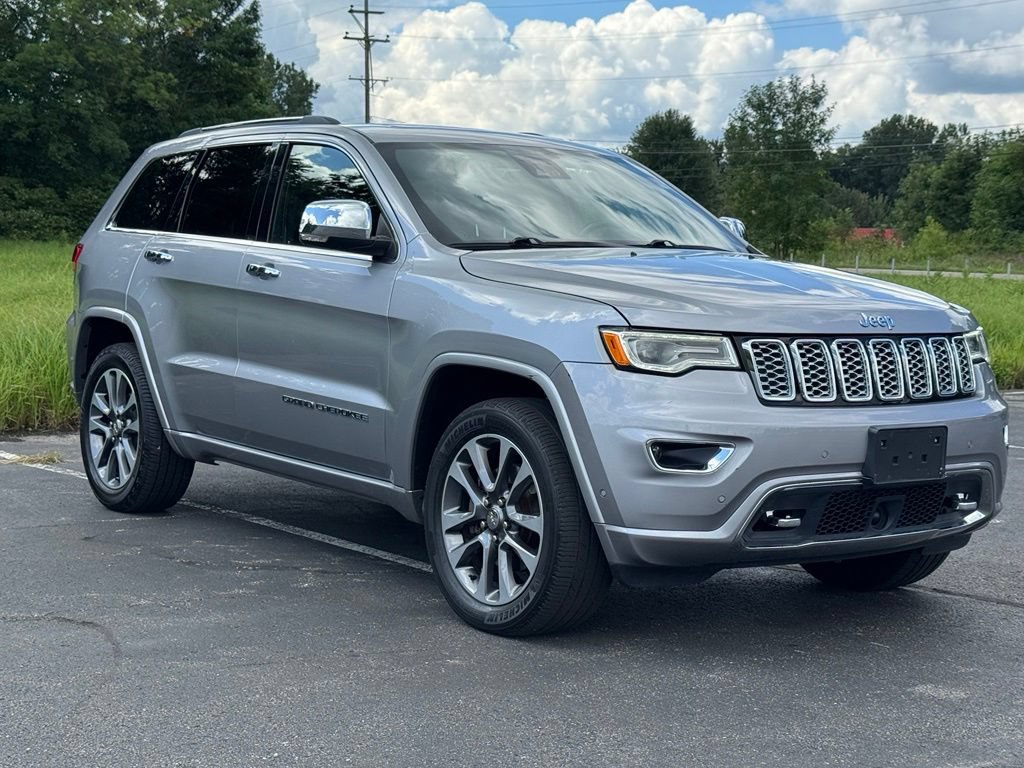 Used 2017 Jeep Grand Cherokee Overland w/ Jeep Active Safety Group AWD/4WD image 6