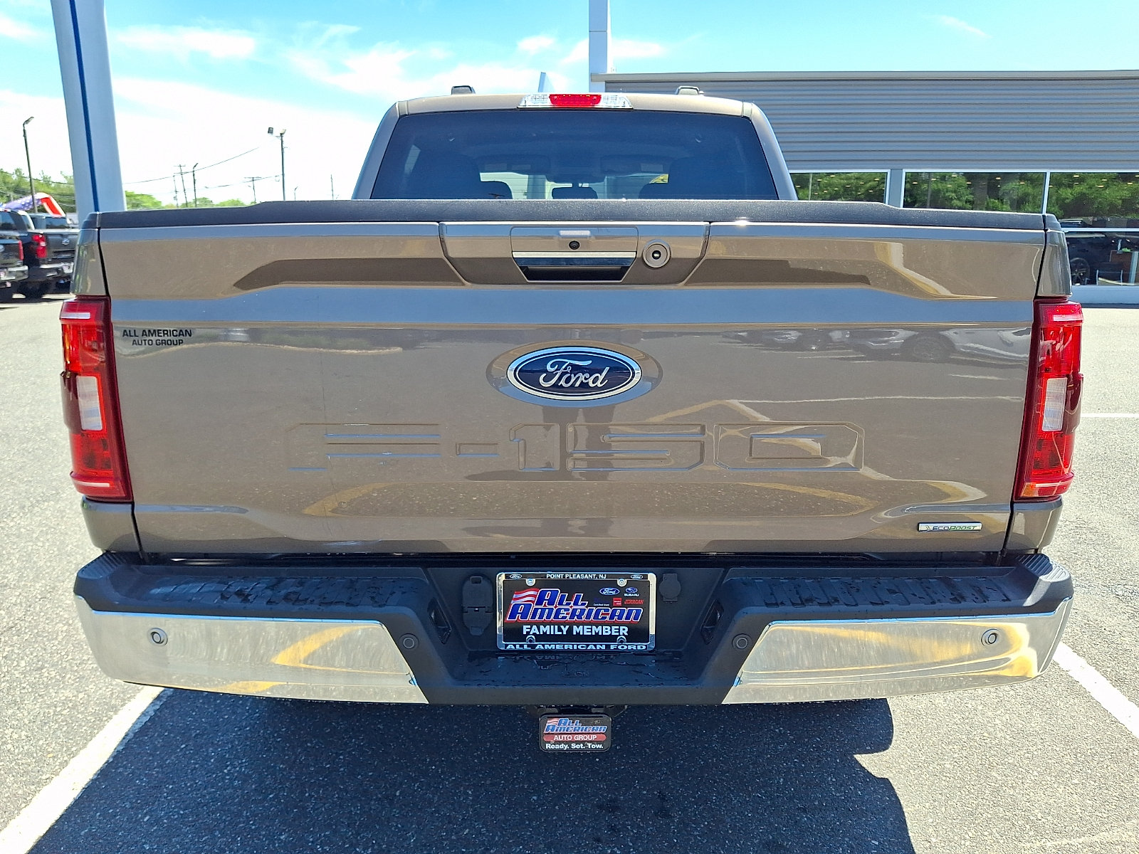 Certified 2022 Ford F150 XLT w/ Equipment Group 302A High AWD/4WD image 9
