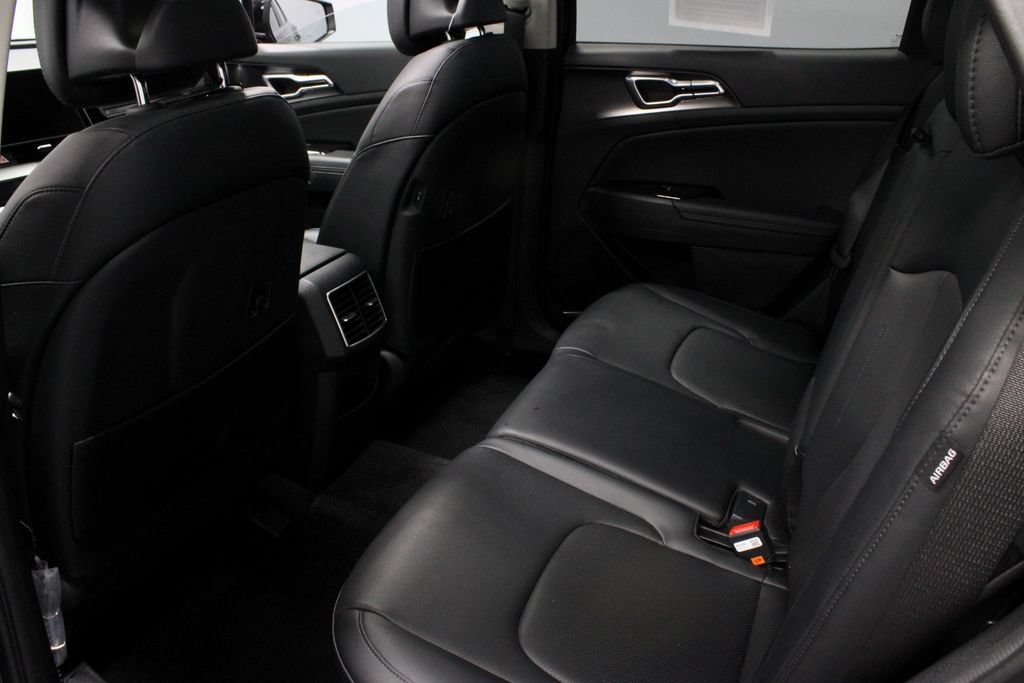 Used 2025 Kia Sportage EX w/ Premium Package AWD/4WD image 21