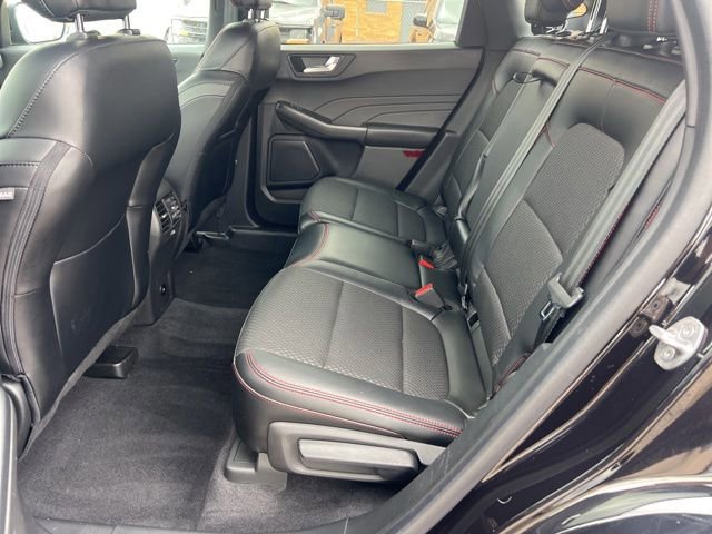 Certified 2023 Ford Escape ST-Line Select w/ Tech Pack #2 image 23