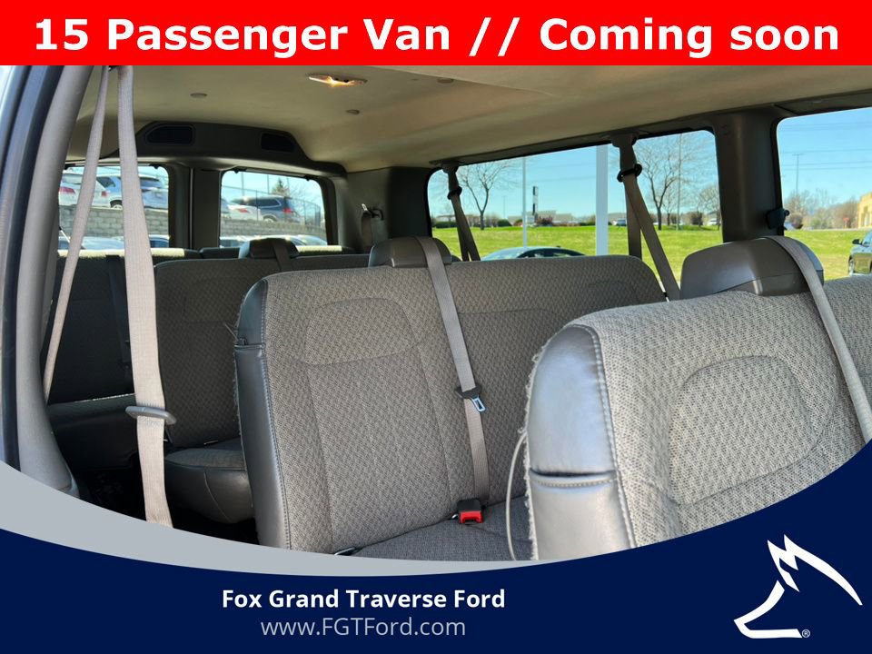 Used 2025 Chevrolet Express 3500 LT w/ LT Preferred Equipment Group image 5